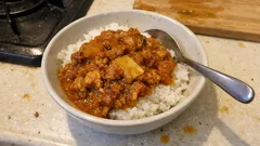 残りキムチ鍋で作るキムチカレー：ルーを溶かすだけの時短リメイク